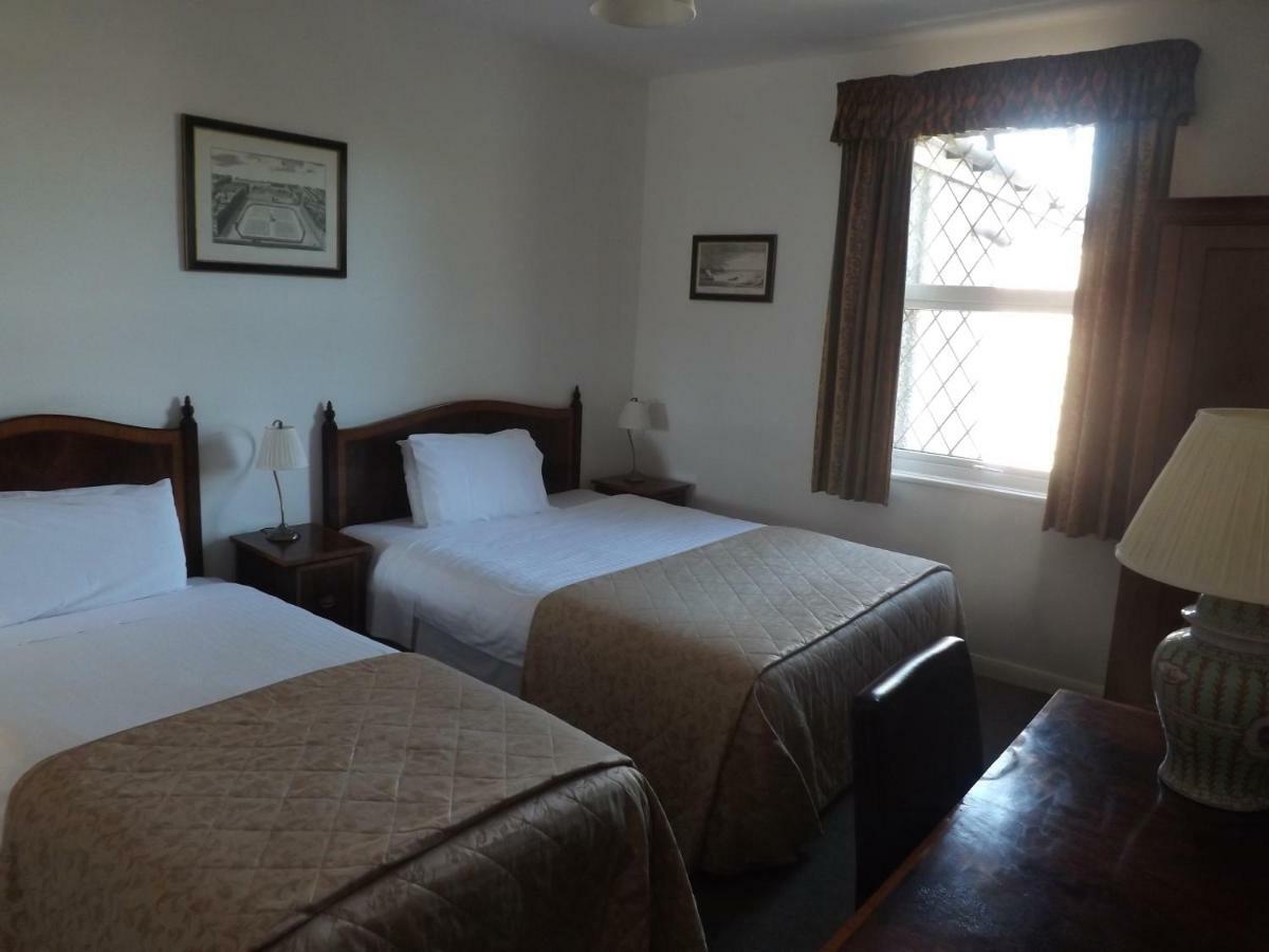 Ashleigh House Hotel Coventry Eksteriør billede